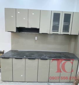 Tủ nhôm kính 011