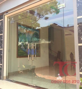 CỬA KÍNH CƯỜNG LỰC 08