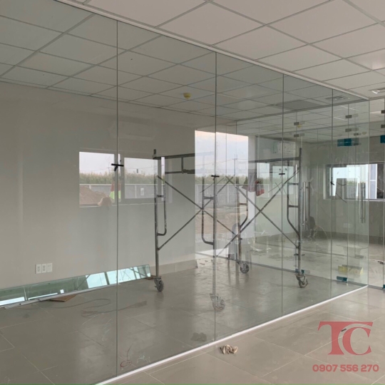CỬA KÍNH CƯỜNG LỰC 03