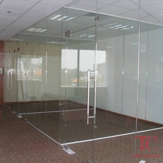CỬA KÍNH CƯỜNG LỰC 07