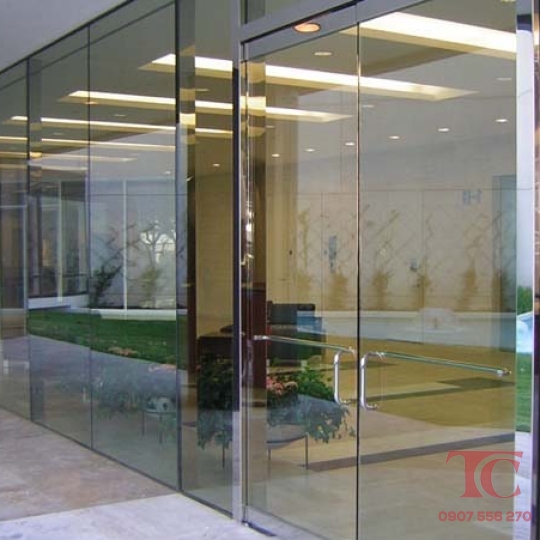 CỬA KÍNH CƯỜNG LỰC 06