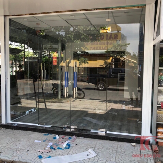 CỬA KÍNH CƯỜNG LỰC 04