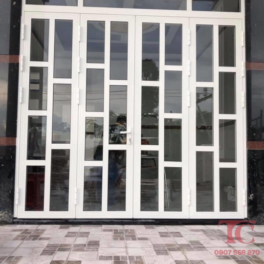 CỬA NHÔM XINGFA 07