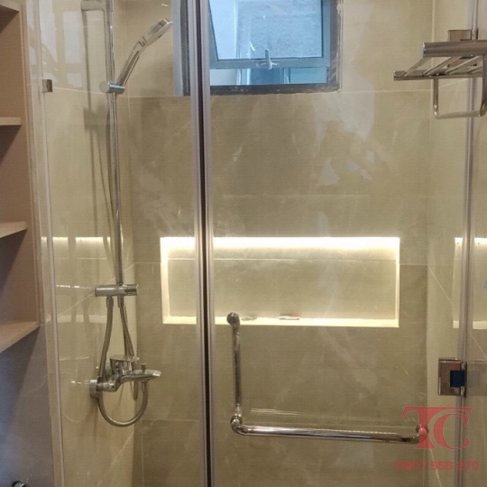 VÁCH KÍNH CƯỜNG LỰC 04